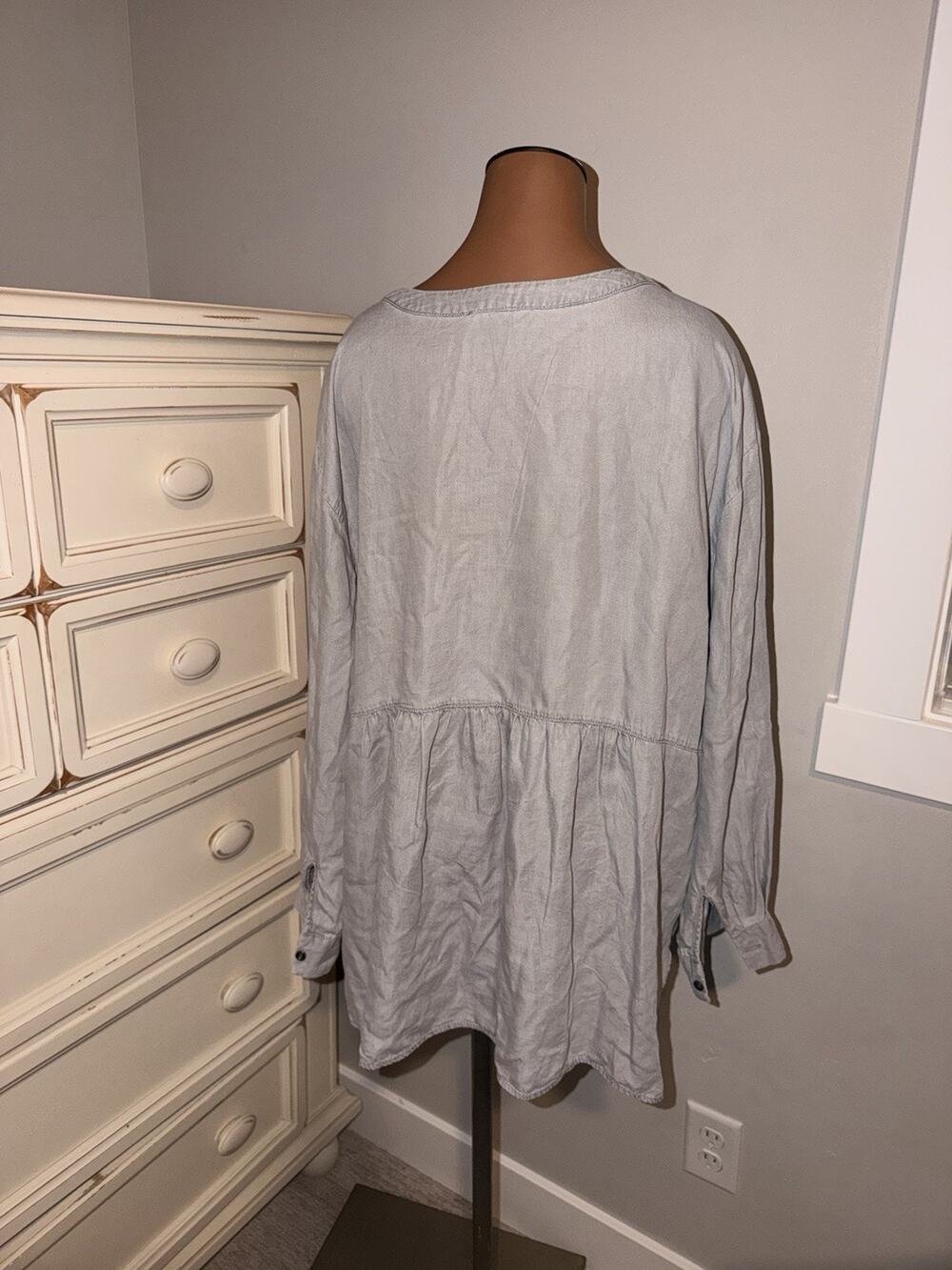 Womenโs Jane & Delancy Peplum Gray Blouse Size 1X